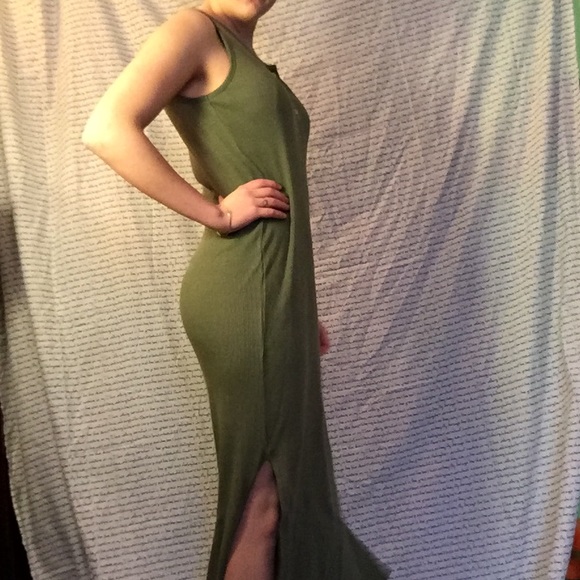 Green ankle length dress - Picture 3 of 4